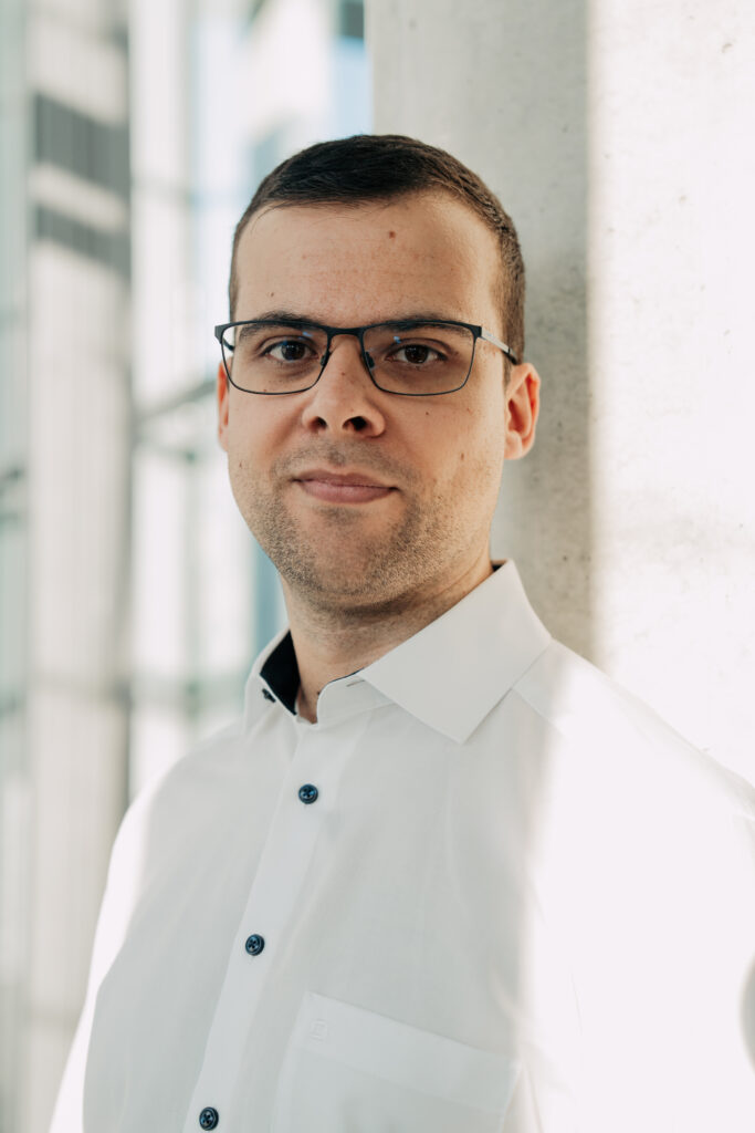2511 FabianFahl JM