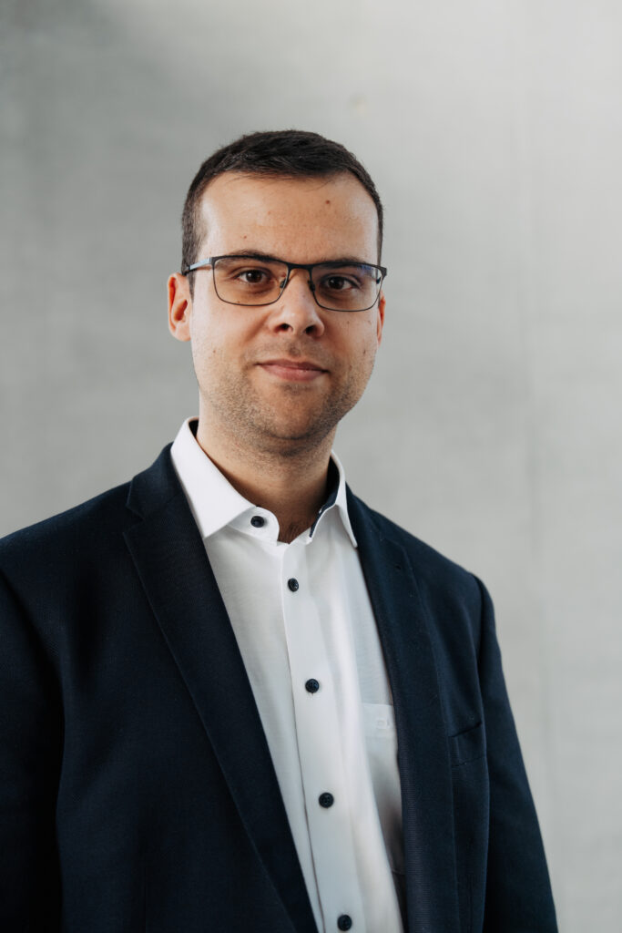 2511 FabianFahl JM